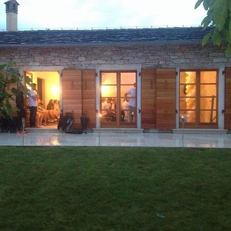 Villa Poropati, Groznjan, Istria - Luxury Countryside Estate For Up To 19 Persons - Large Pool Of 80M2 With Kids Section Extérieur photo